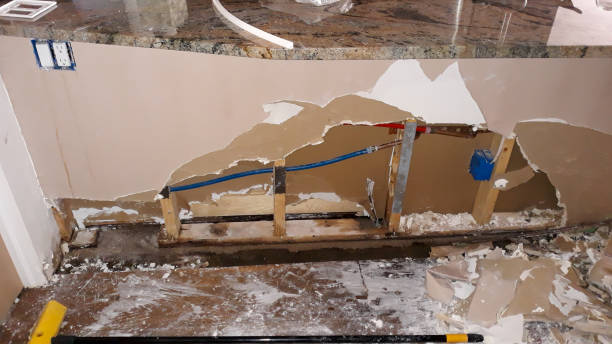 Best 24/7 water damage repair  in Glendale, AZ